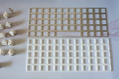 POM plate next to stainless
